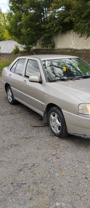 Авто повному ходу