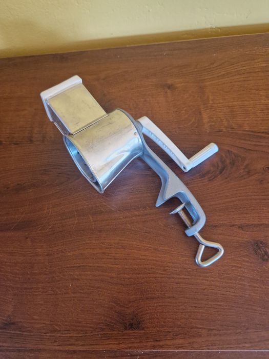 Tarka ręczna z czasów PRL