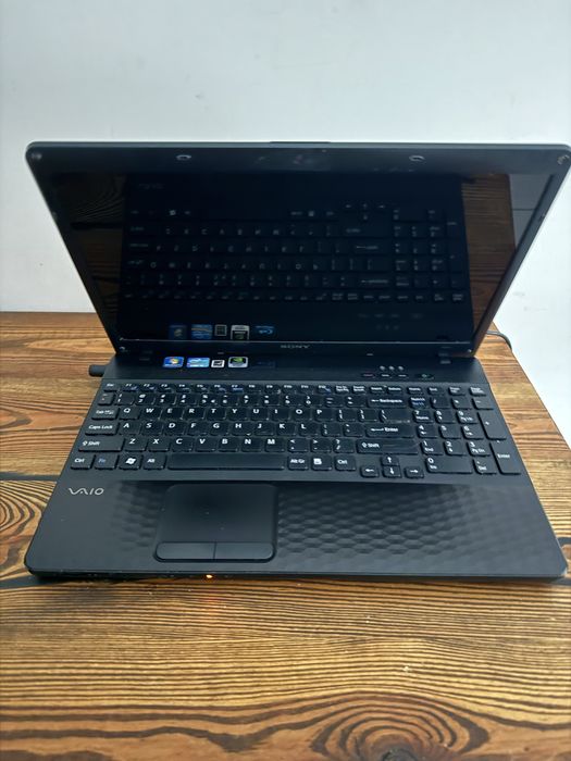 Laptop Sony Vaio PCG-71811M