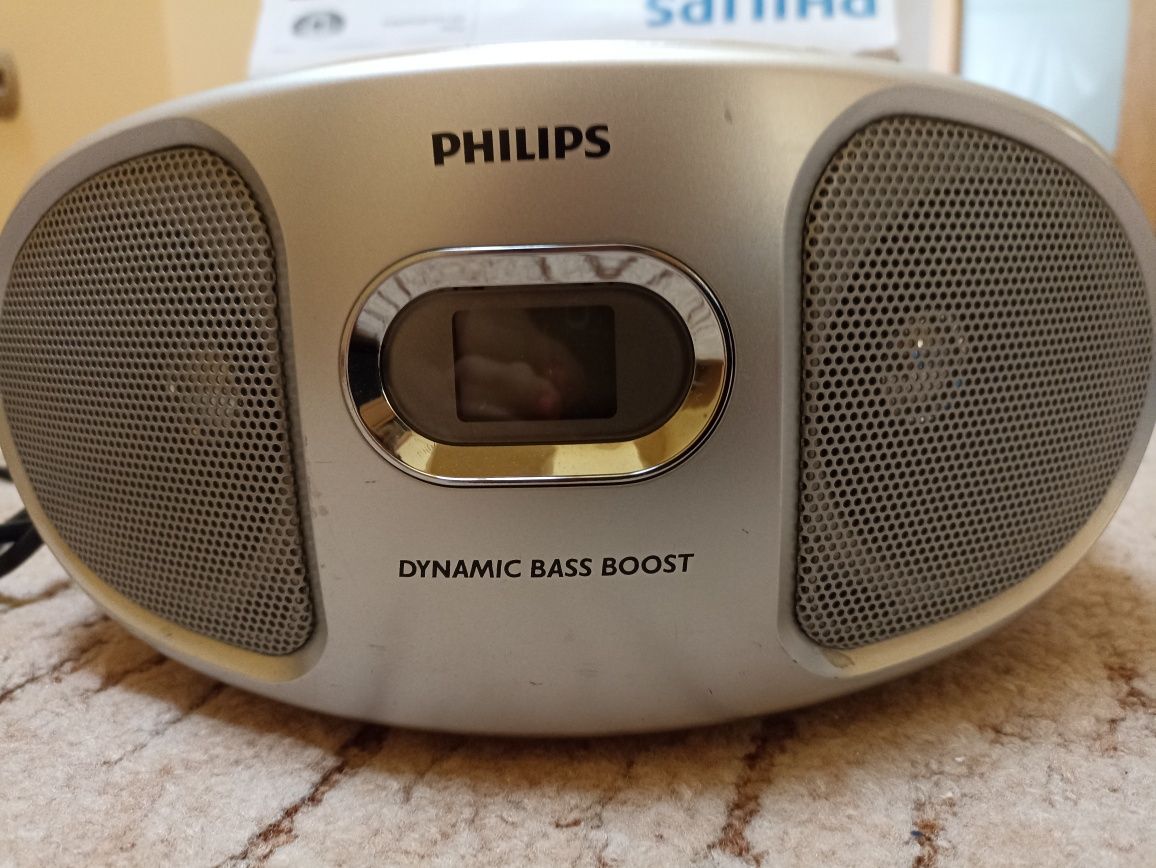 Radiomagnetofon Philips dynamic bass boost