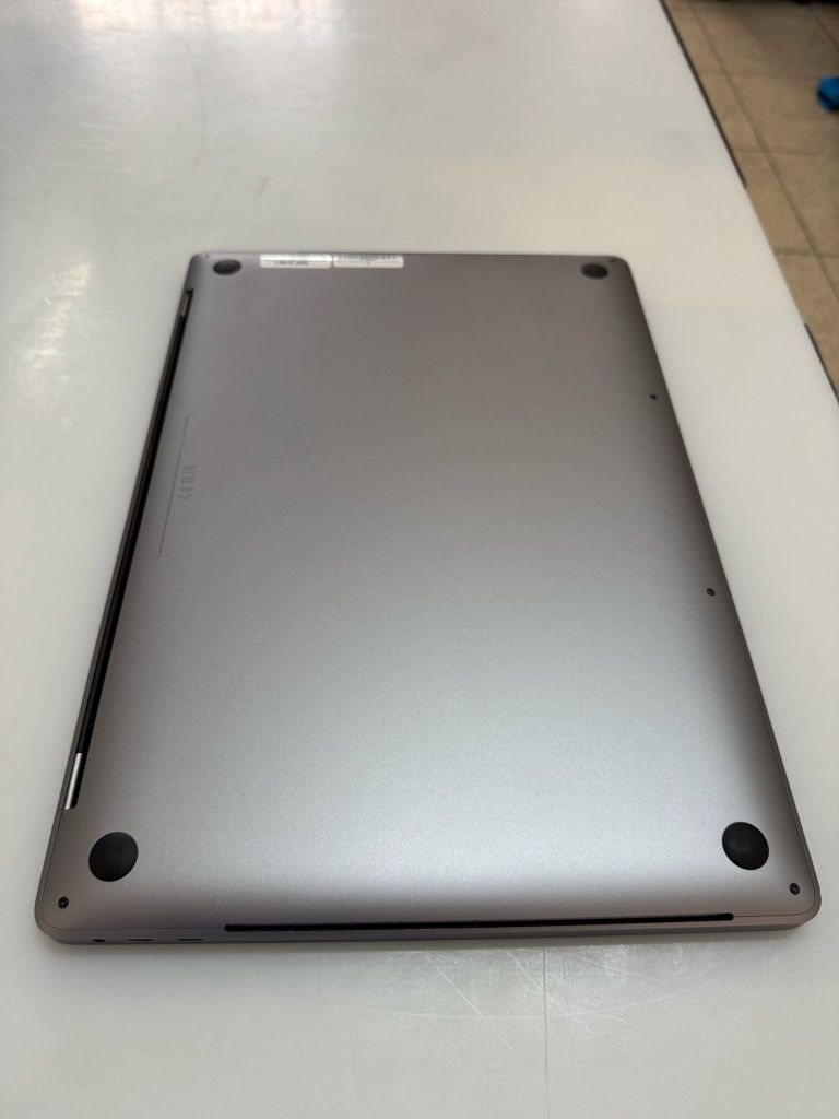 Portátil MacBook pro 2019 1tb