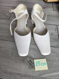 buty komunijne białe