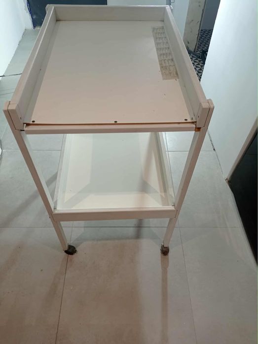 Przewijak na kółkach, Ikea