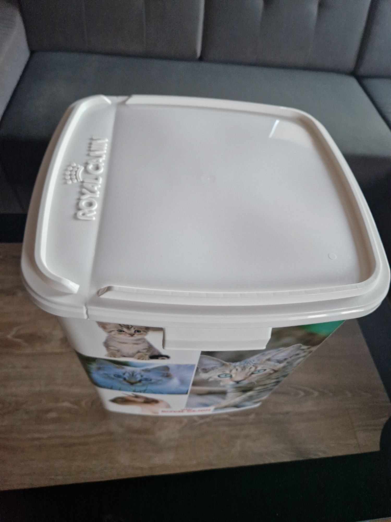 Pojemnik wiadro 40 l na karmę żwir royal canin kot