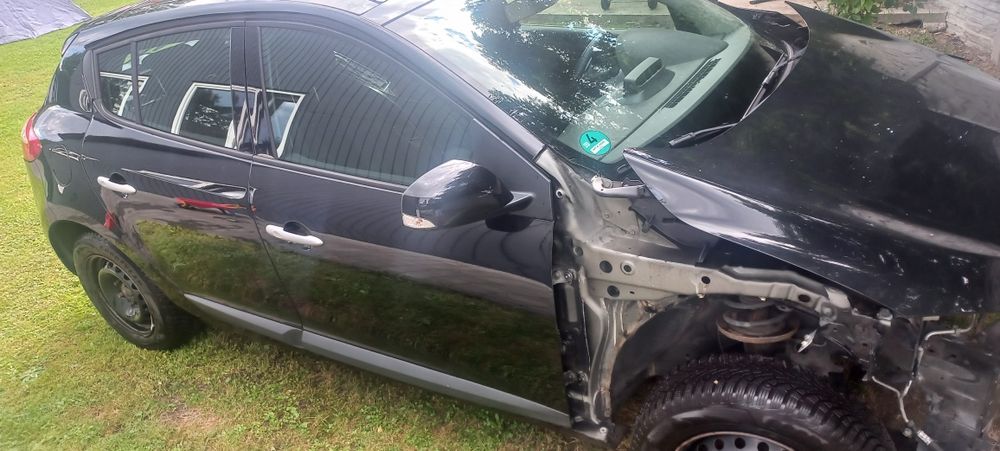 Megane 3 dzwi szyba błotnik dach ćwiartka lusterkoitd