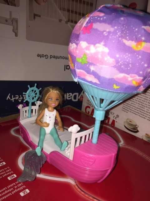 Lalka Barbie Chelsea magiczna łódka