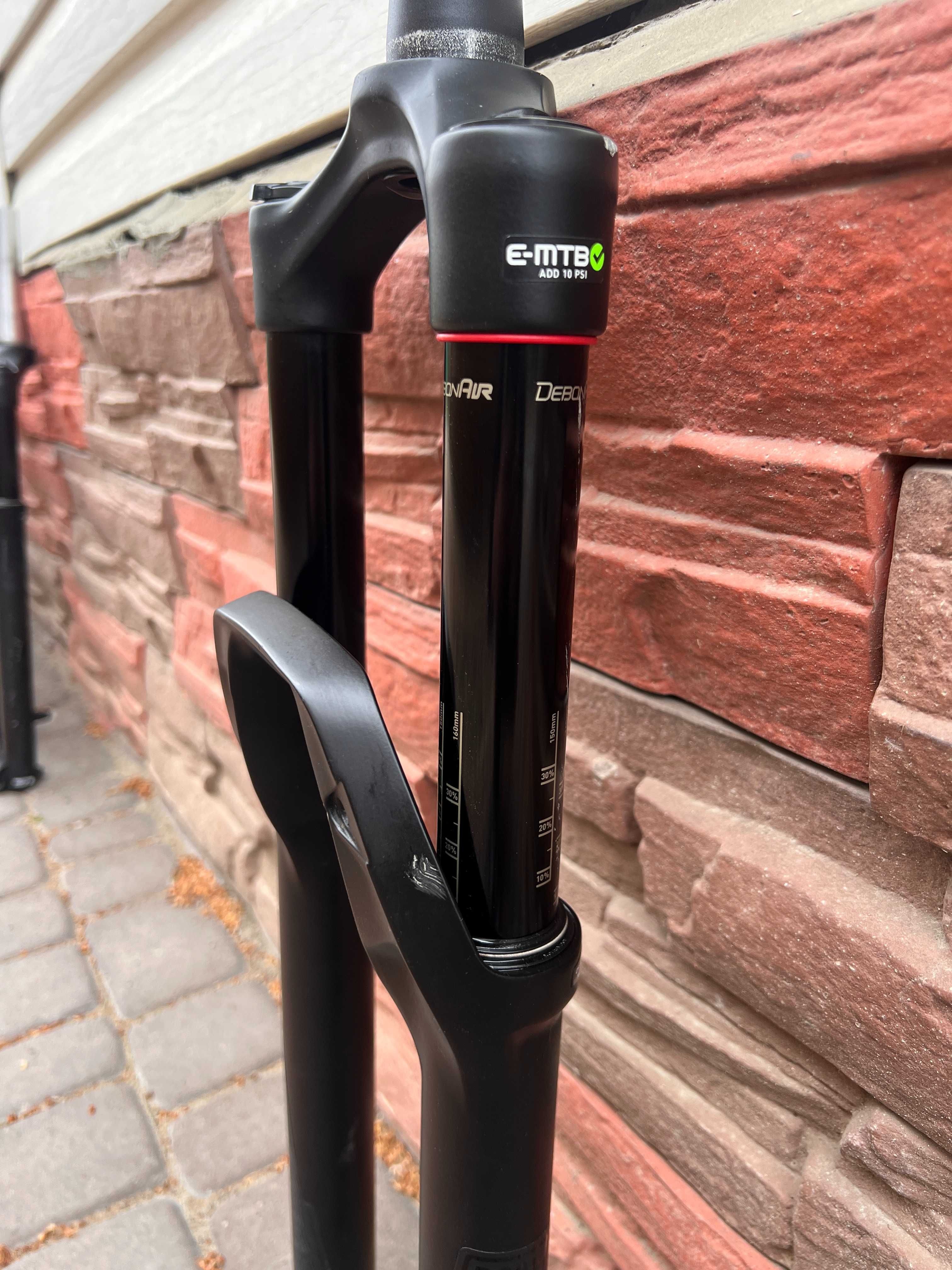 Rock Shox Revelation Charger RC 150mm 29 Boost (Шток 15.5см)