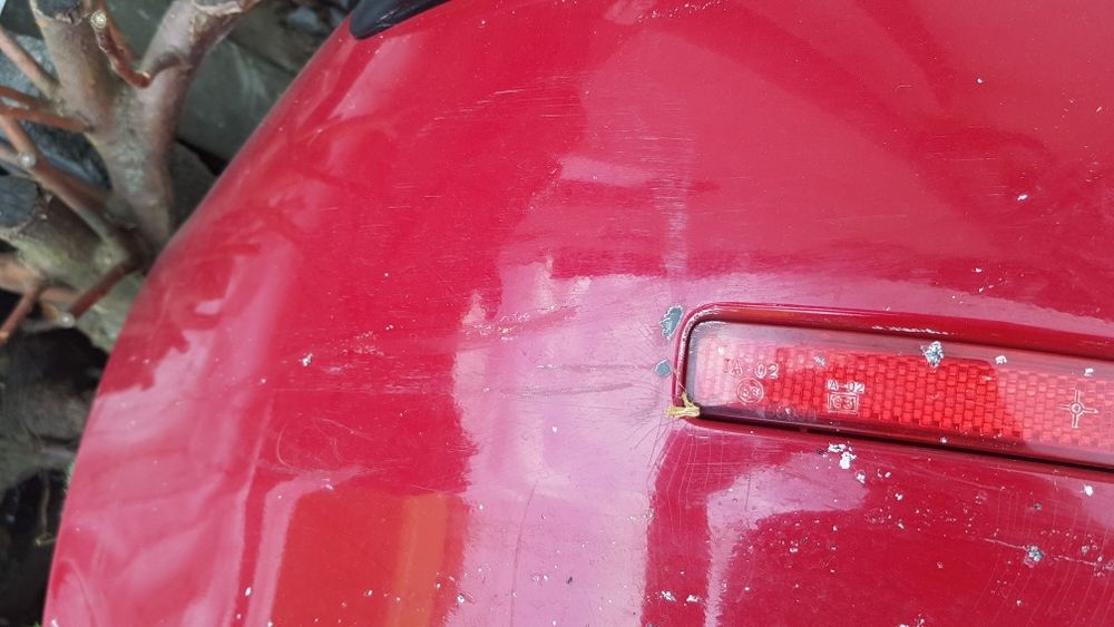 Zderzak tył Alfa 147 czerwony tylny tylni tył