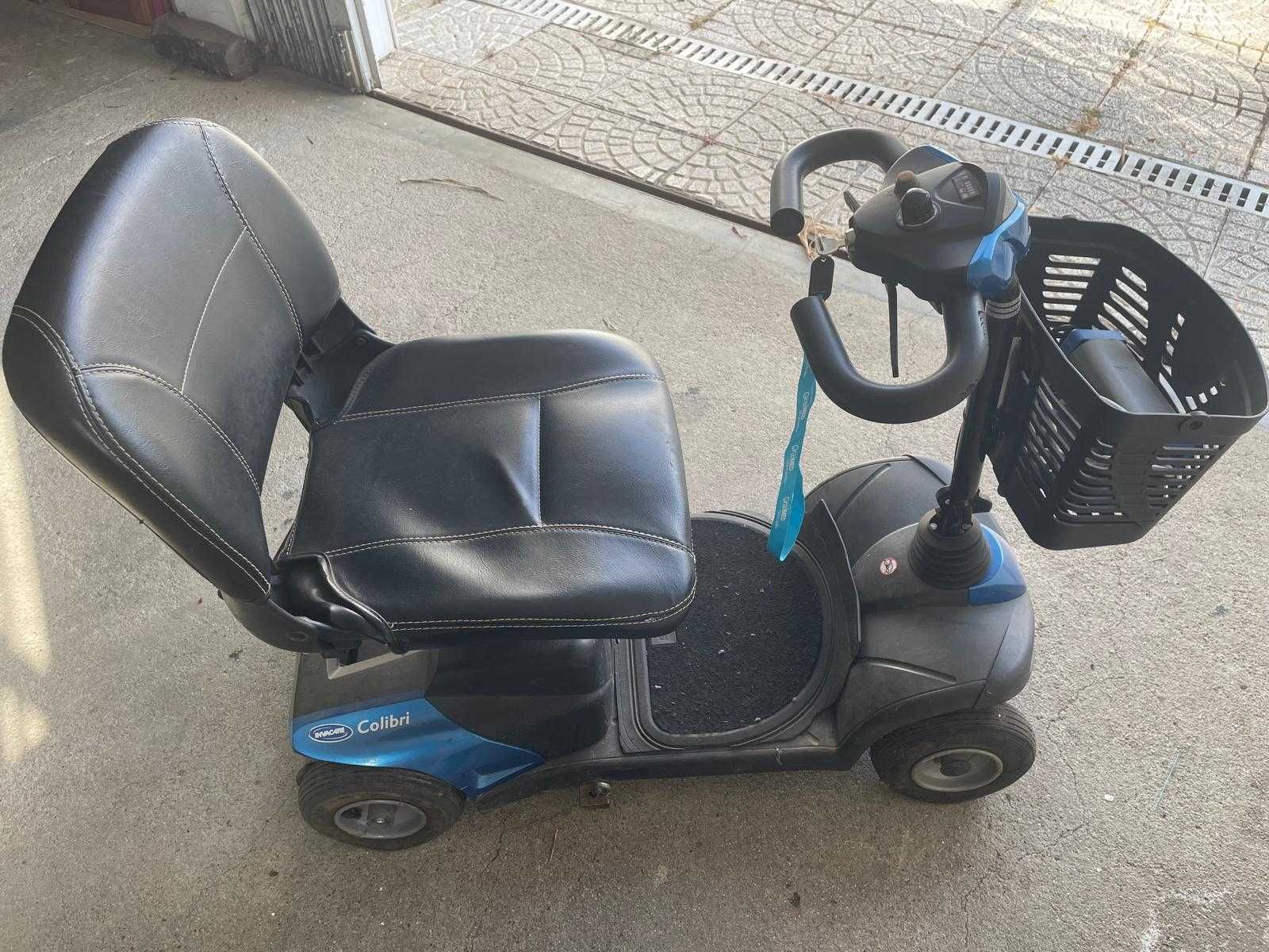 Scooter Elétrica Invacare Colibri — Compacta e Desmontável