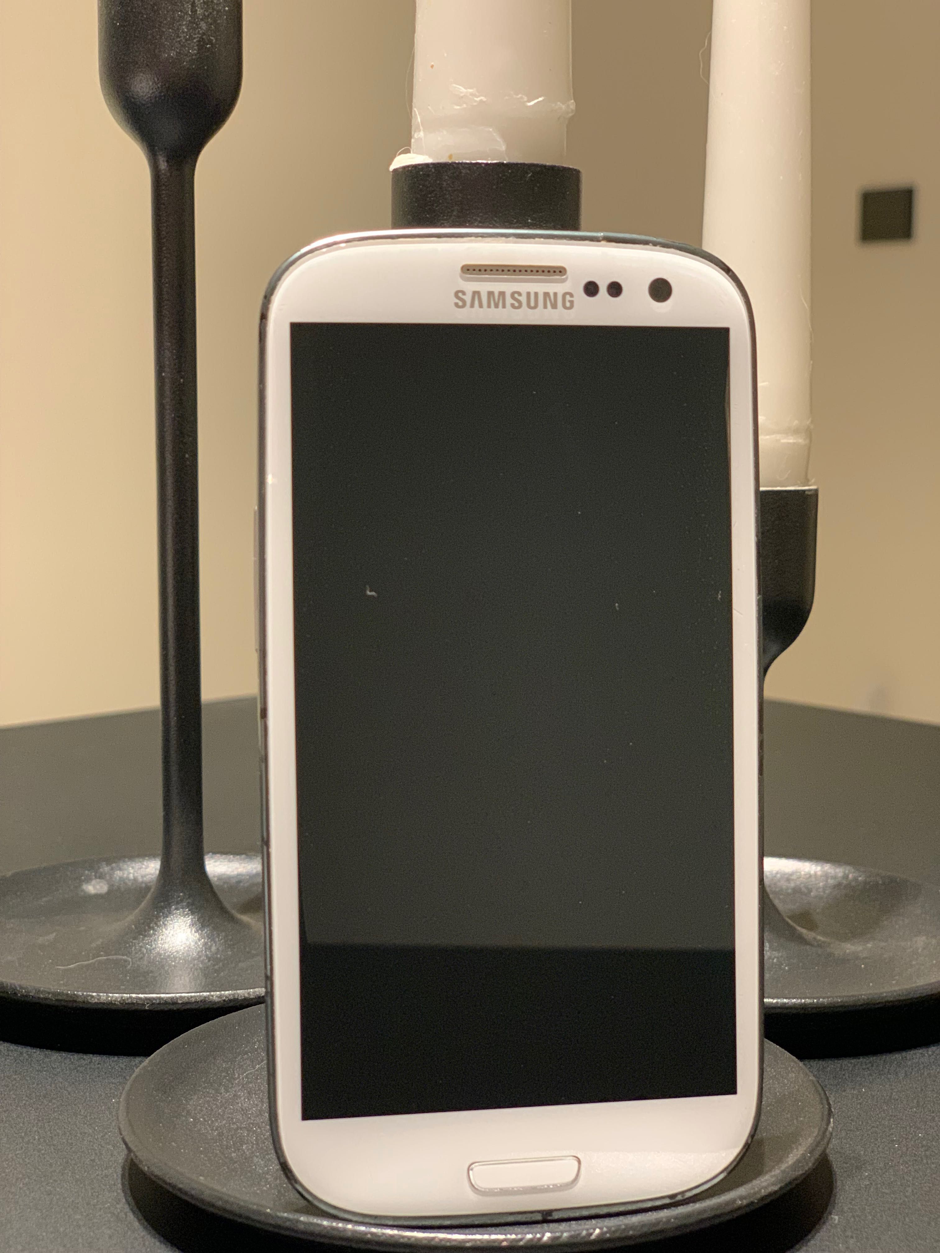 Samsung Galaxy S3 biały czarny granat