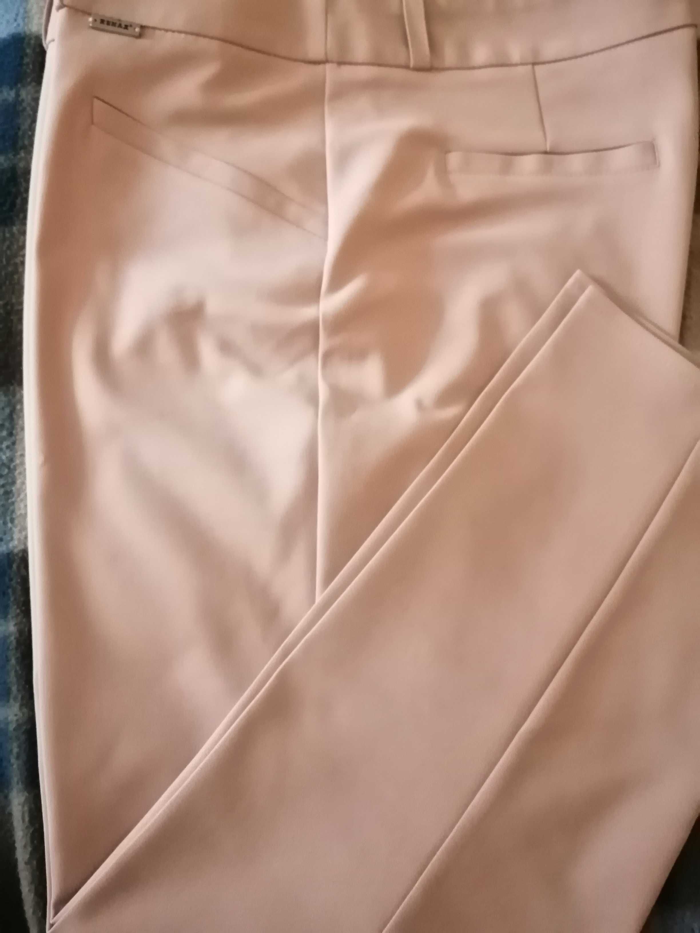 Eleganckie spodnie w kancik nowe metką