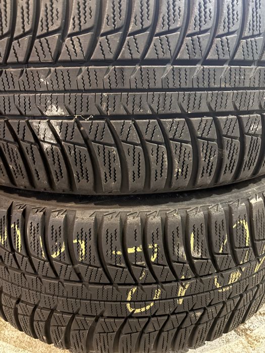 2x opona zimowa Bridgestone 235/45/18