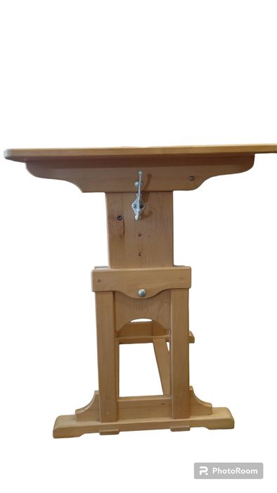 Продається дитячий столик. 280 грн доставка