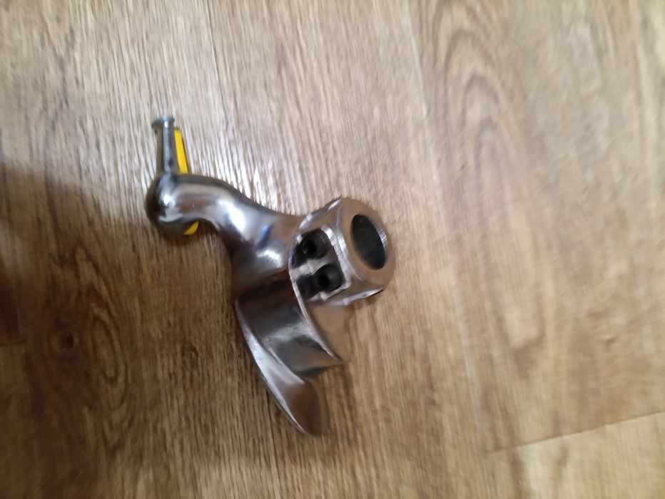 Головка шиномонтажная. Лапа шиномонтажного станка Новая