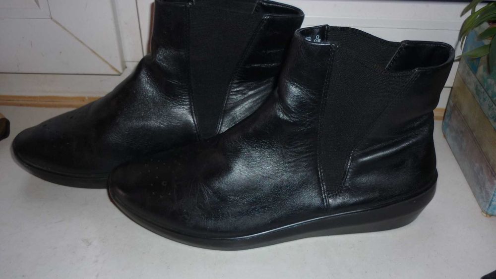 Ecco- damskie skórzane botki  r; 37