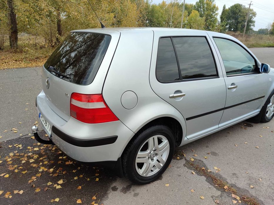 Volkswagen Golf 4 в рідній фарбі/1.6 МПІ/Супер стан