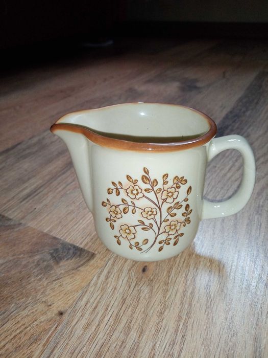 Mlecznik Ceramika Tułowice PRL kwiatki