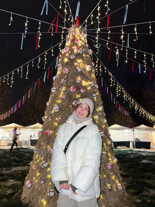 Зимова куртка дуже тепла