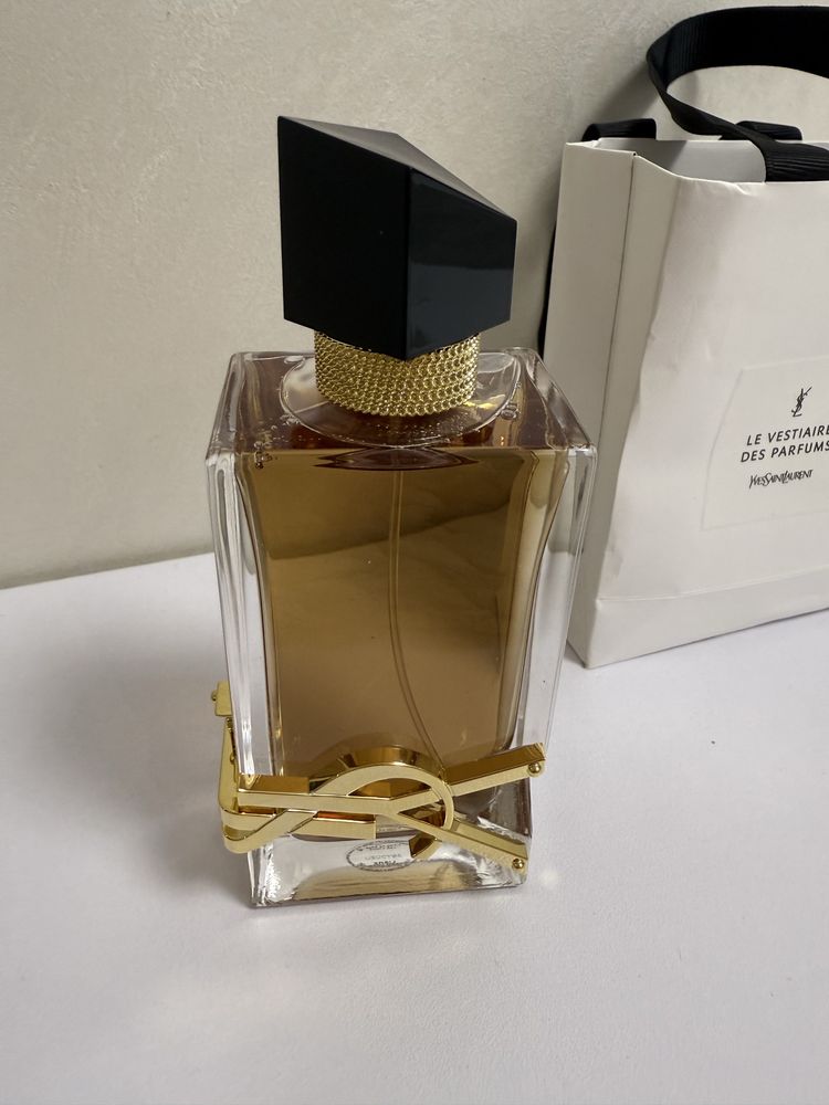 Парфуми від бренду  Yves Saint Laurent