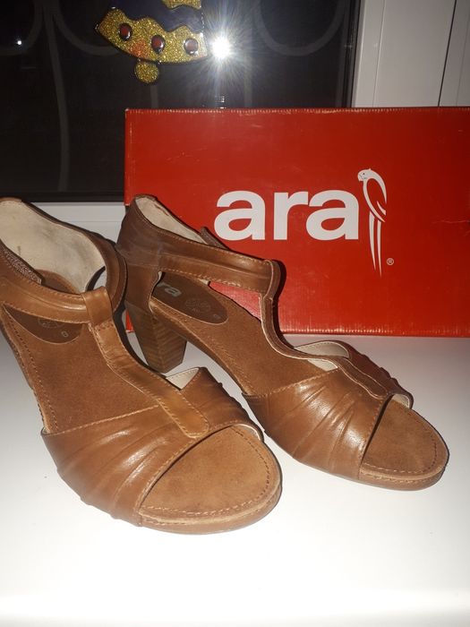 Босоніжки  ARA, супер м'які, натуральна шкіра 41 розмір