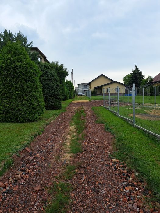 Sprzdam działkę budowlaną o pow. 1540 m2 w piątej linii zabudowy