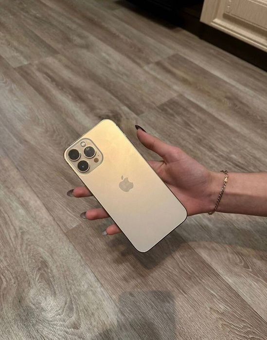 Продам власний iPhone 13 Pro Max 256 gb