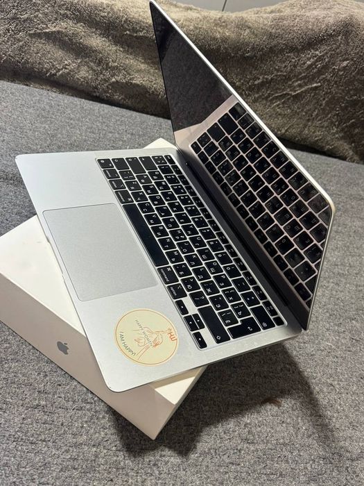 Apple MacBook Air M1 разбитый экран