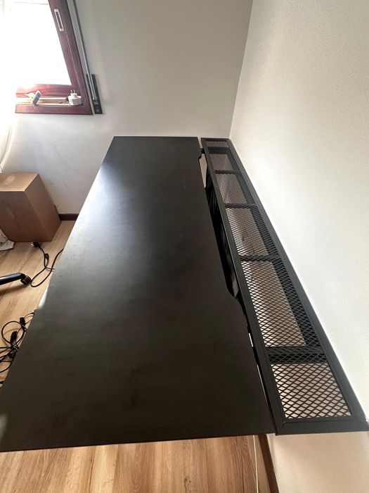 Secretária gaming IKEA