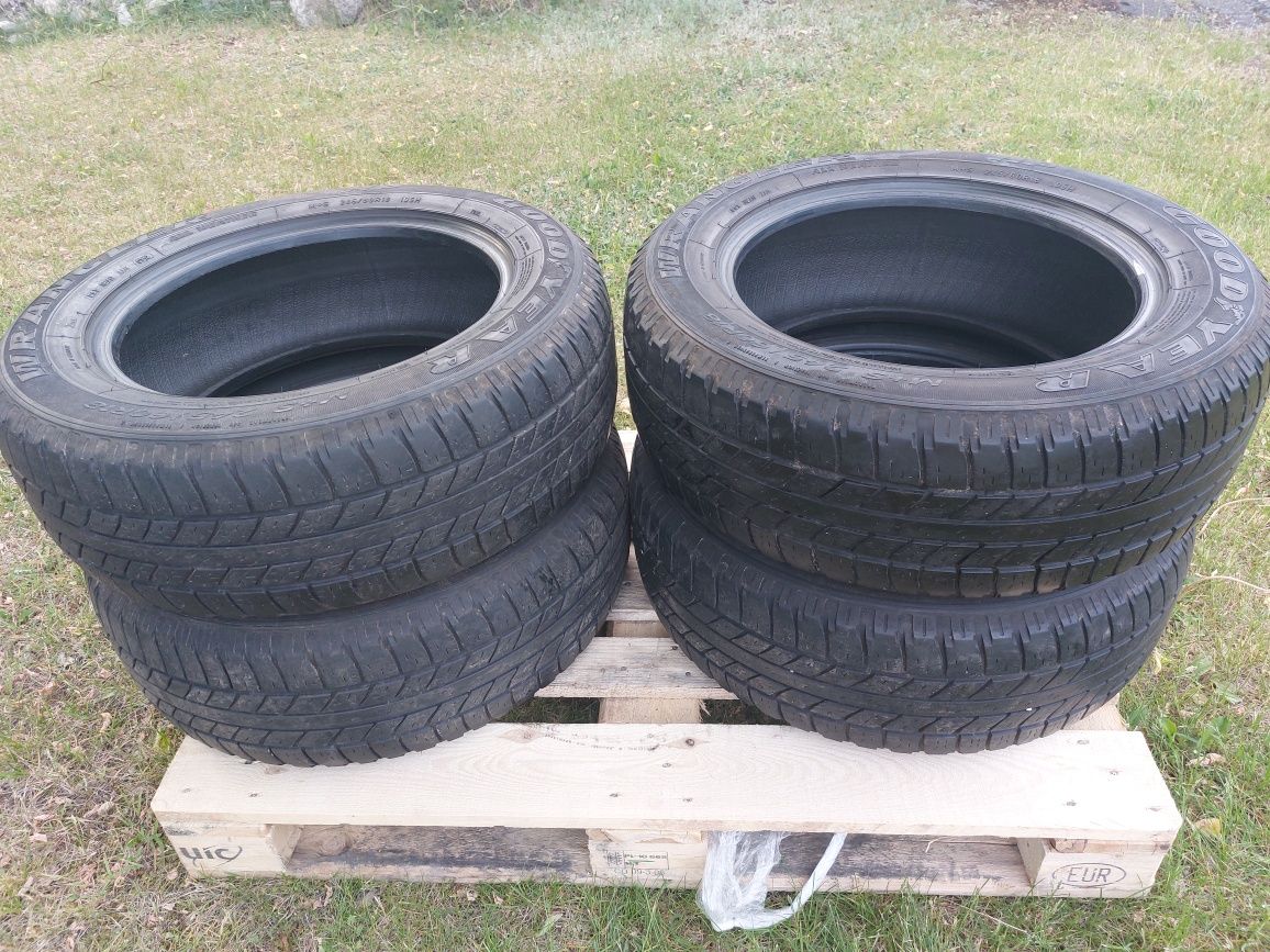 Opony 245 /60 /18 goodyear wrangler komplet