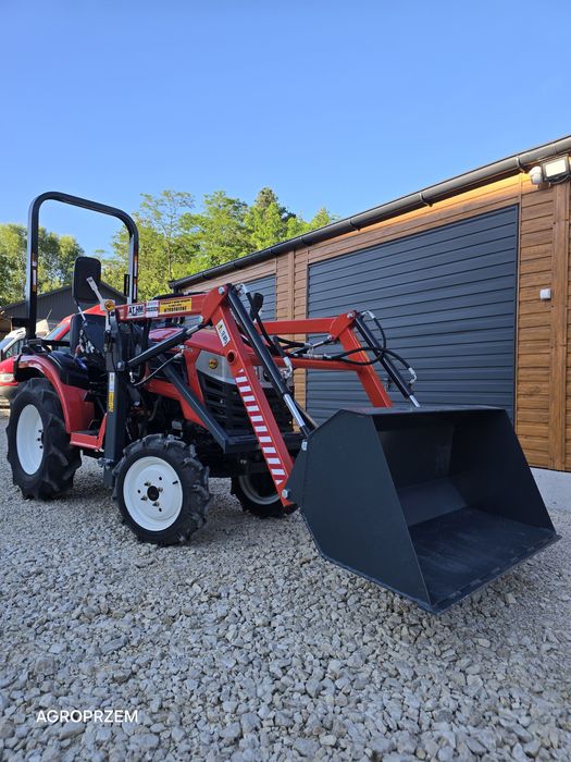 Mini traktorek do prac w ogrodzie- dostawa na terenie polski