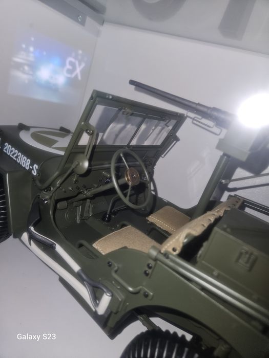 Jeep willys skala 1:8 Hachette zamiana na Żuk  Star