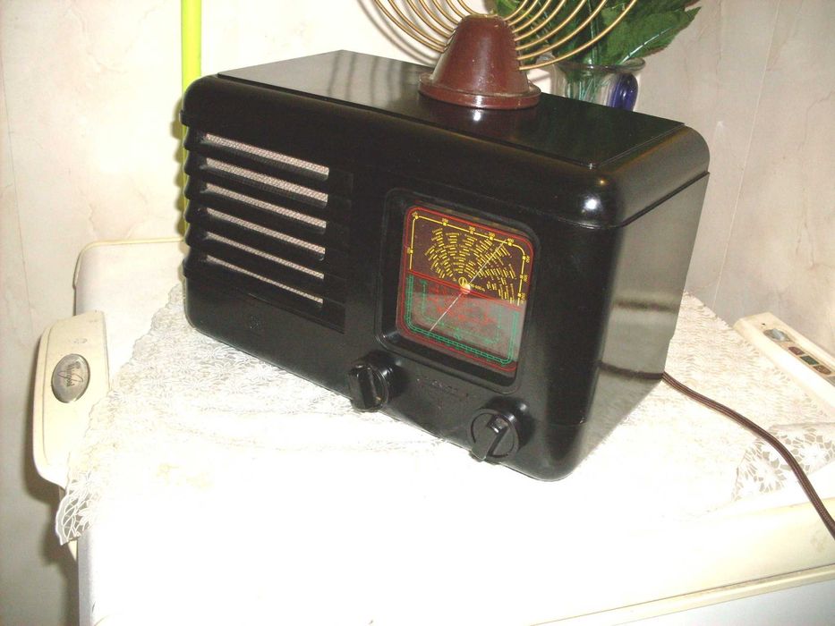 Stare piękne radio lampowe Pionier U z 1951 roku - śliczne