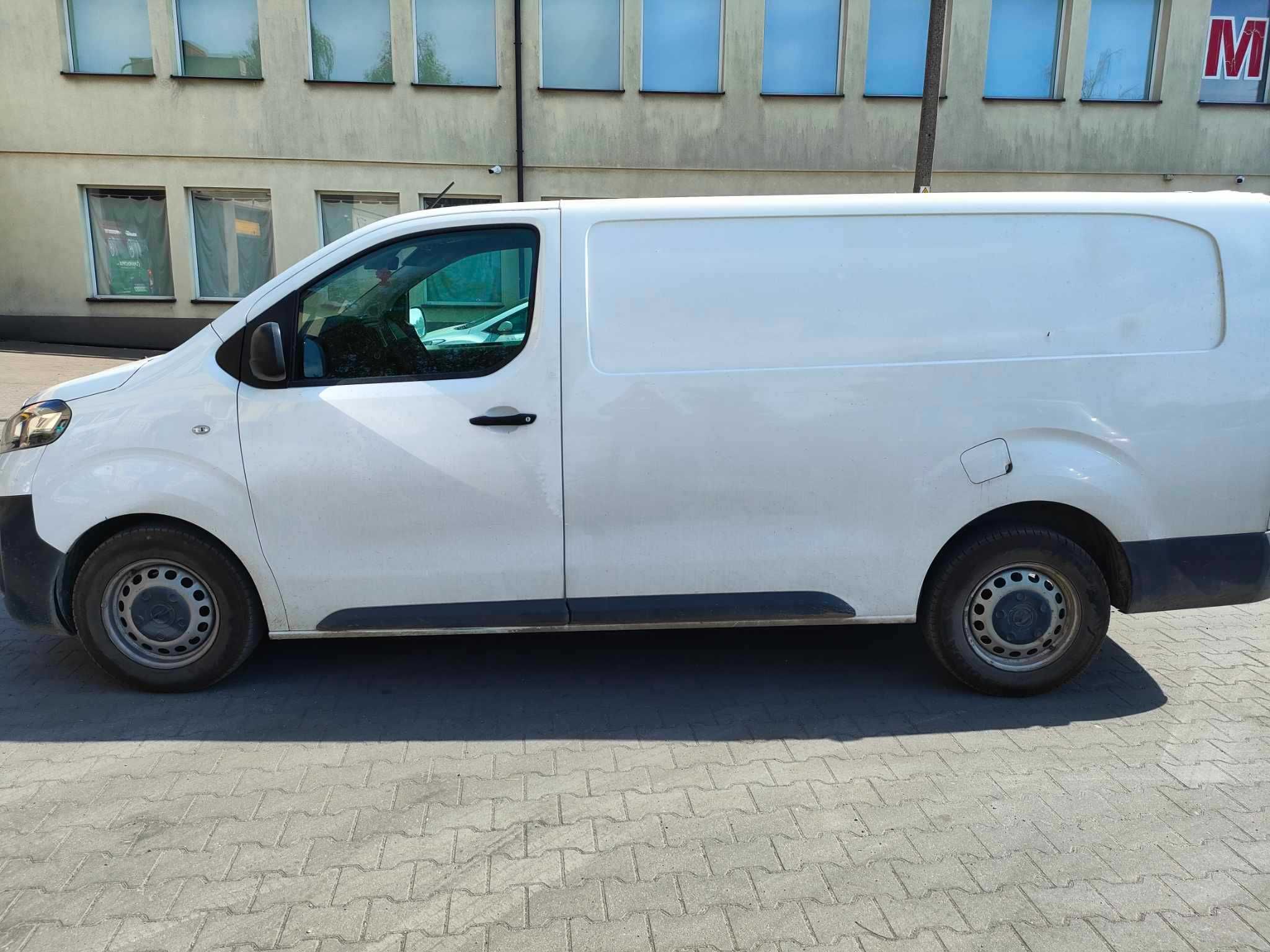 Opel Vivaro uszkodzony 2019