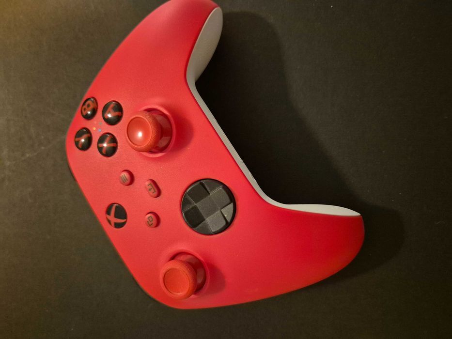 Comando Xbox Series X/S - Cor Pulse Red (Como Novo)