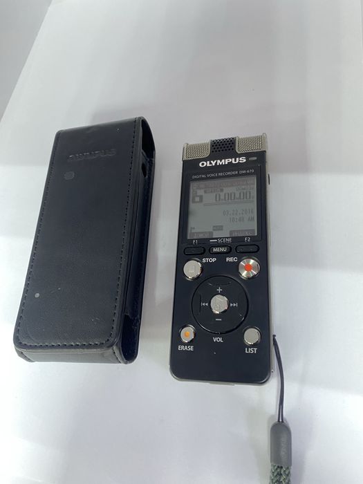 Диктофон Olympus DM-670