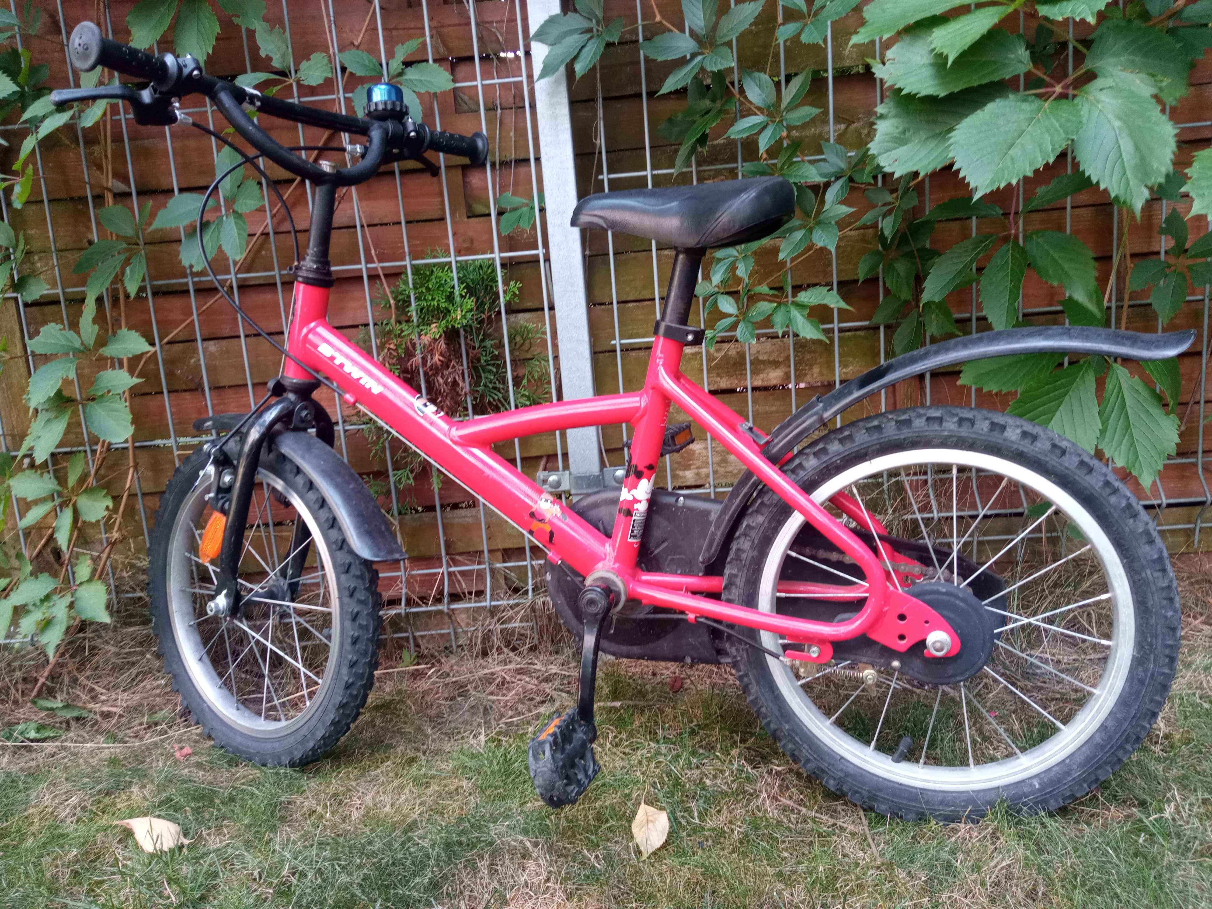 Rowerek B-TWIN Hyper Hero czerwony, 16 cali pompowane - Decathlon