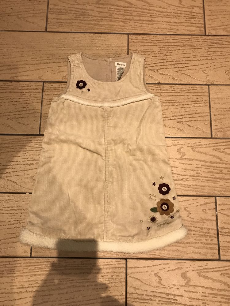 Ocieplana sukienka na dziewczynkę w wieku 2 lat