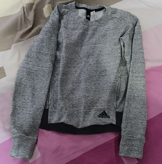 Світер фірма адідас розмір М