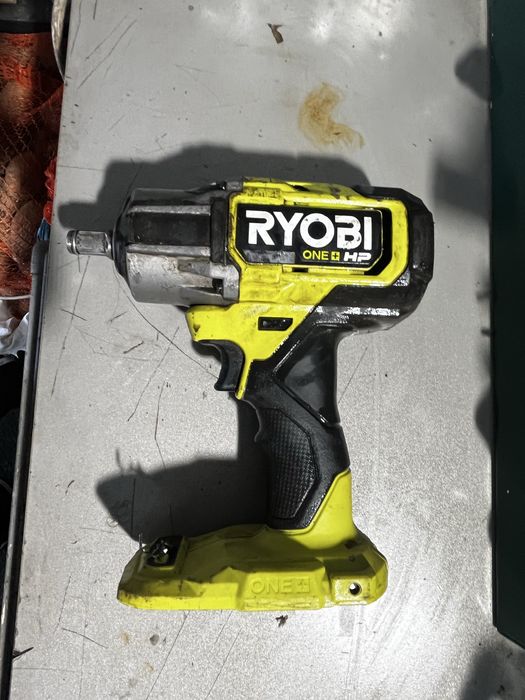 Klucz udarowy akumulatorowy bezszczotkowy 900 Nm 18V ONE+ HP  RIW18X-0