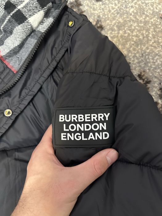 Новий пуховик Burberry
