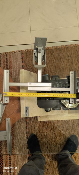 Suportes para colunas ou outros equipamentos