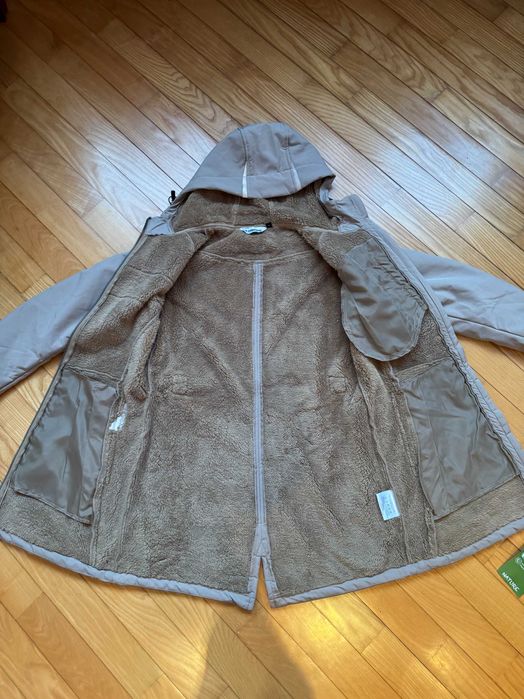 Продається нова жіноча куртка