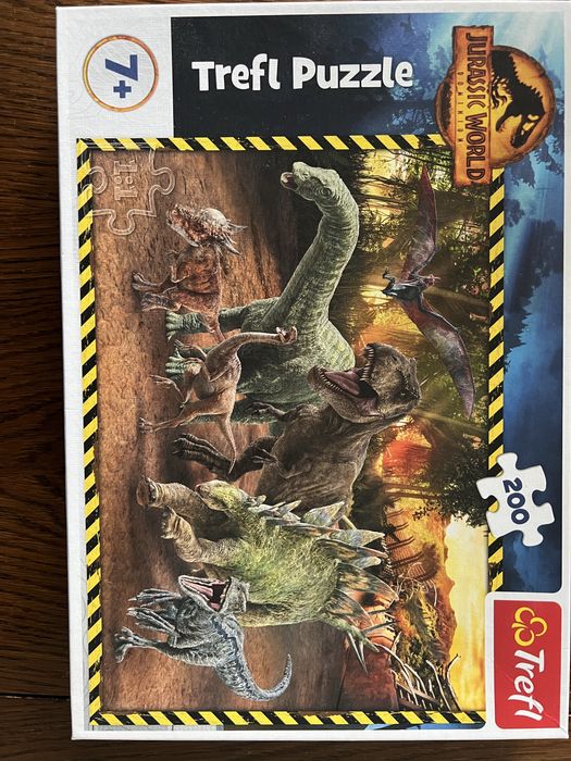 Trefl puzzle jurassic world 200 el