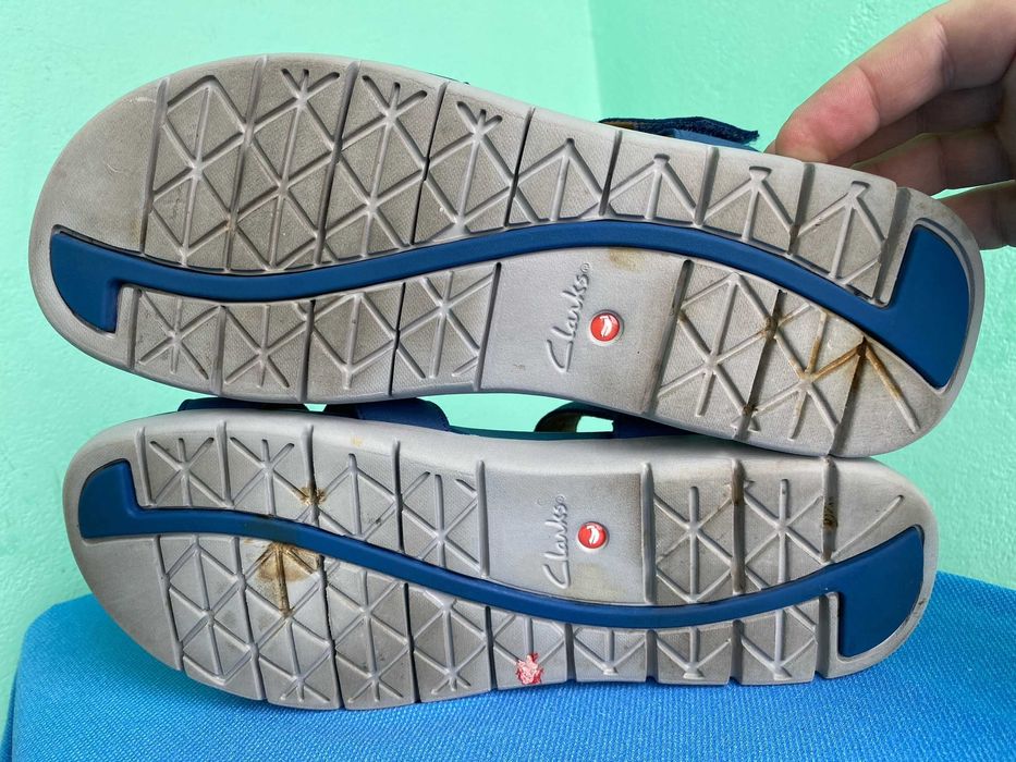 Босоніжки Clarks