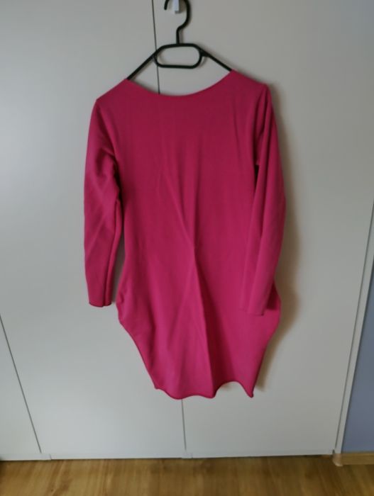 Różowa sukienka dresowa S