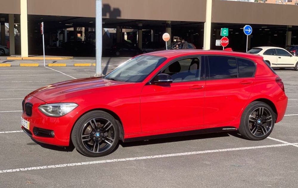 BMW Serie 1 116i (F20) - com 210cv - 4 cilindros