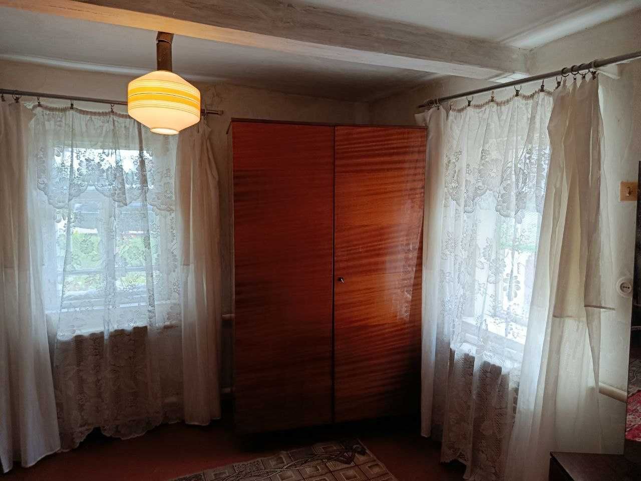 Продається житловий  Будинок 2-кімнати Крошня