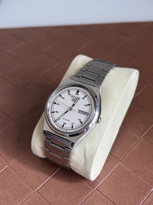 Seiko 5 Automatic Sector Dial