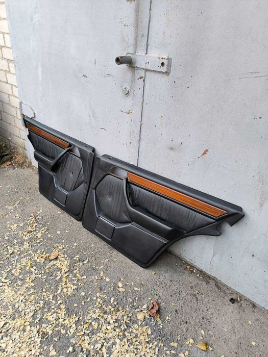 Кожаный чёрный салон Mercedes-Benz W124 седан с подогревом + карты