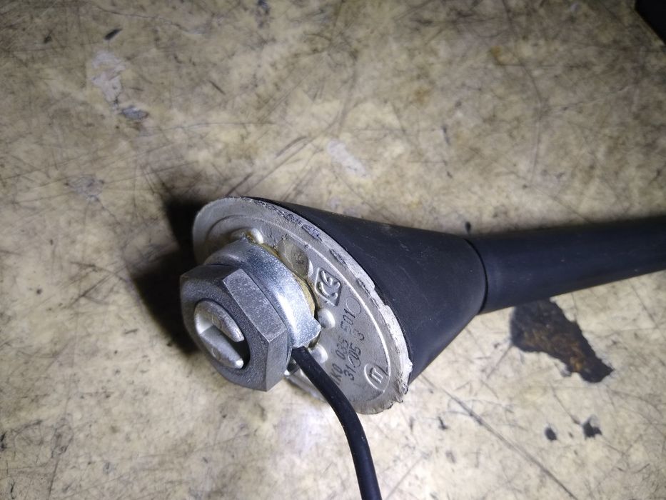 Antena dachowa VW golf V oryginał
